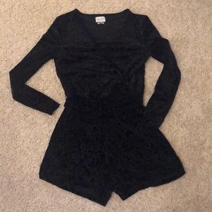 Anthropologie black velvet romper sz. Med